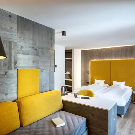 Hotel Ladinia Dolomites View 4*